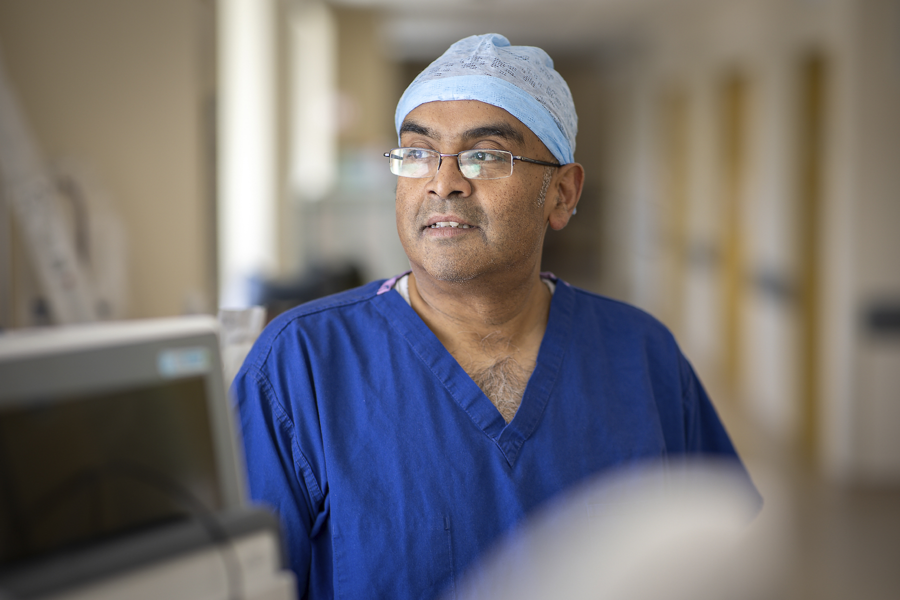 Mr Shiyam Nizar, London Bowel Doctor, Consultant Colorectal & General Surgeon, Frimley, Surrey, Basingstoke & Berkshire, London