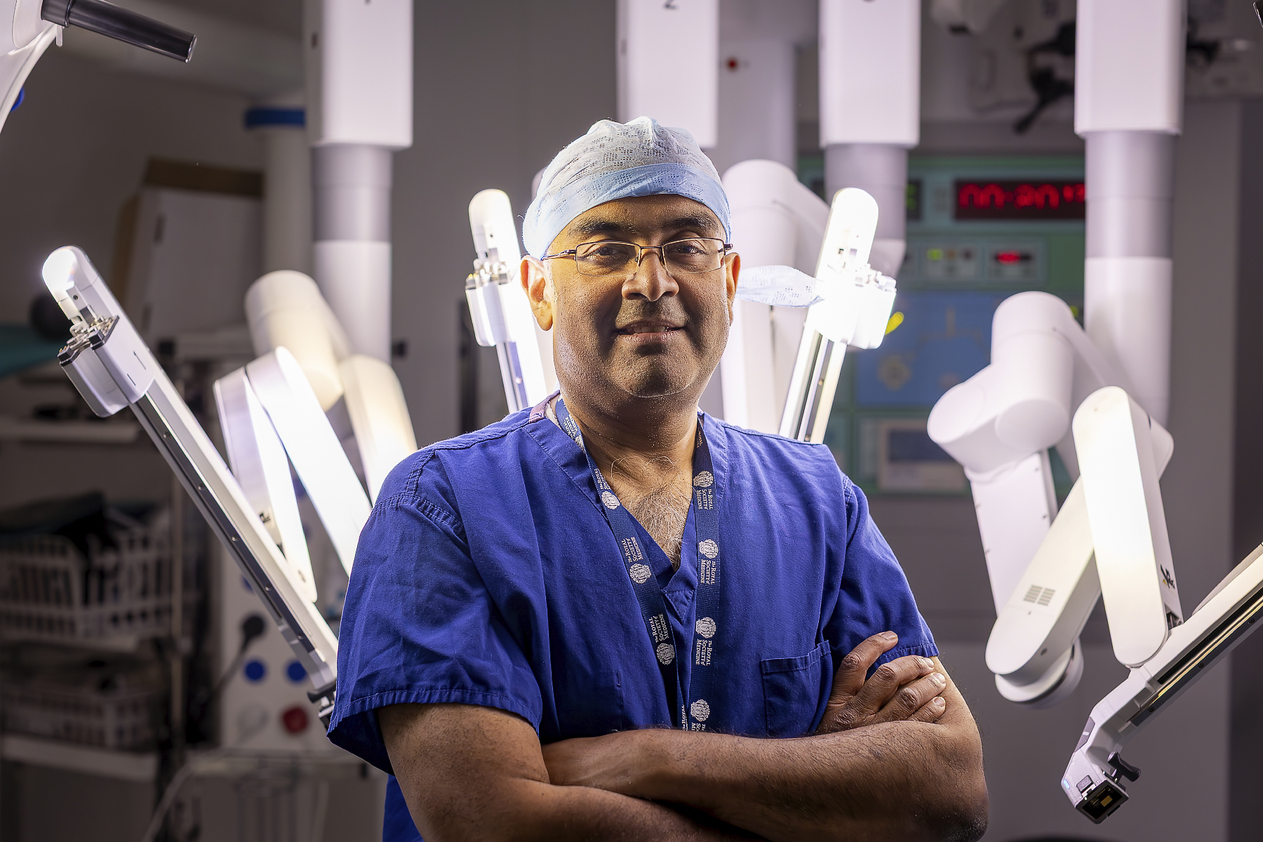 Mr Shiyam Nizar, Robotic-Assisted Surgery DaVinci Versius for Colorectal & General Surgery - London Bowel Doctor, Frimley, Surrey, London